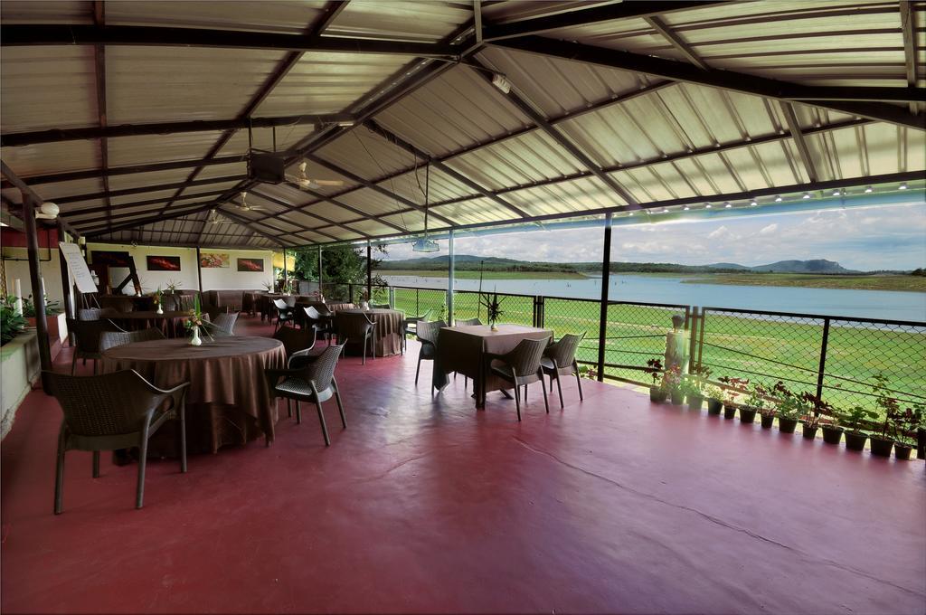 Coorg Jungle Camp Resort Suntikoppa エクステリア 写真